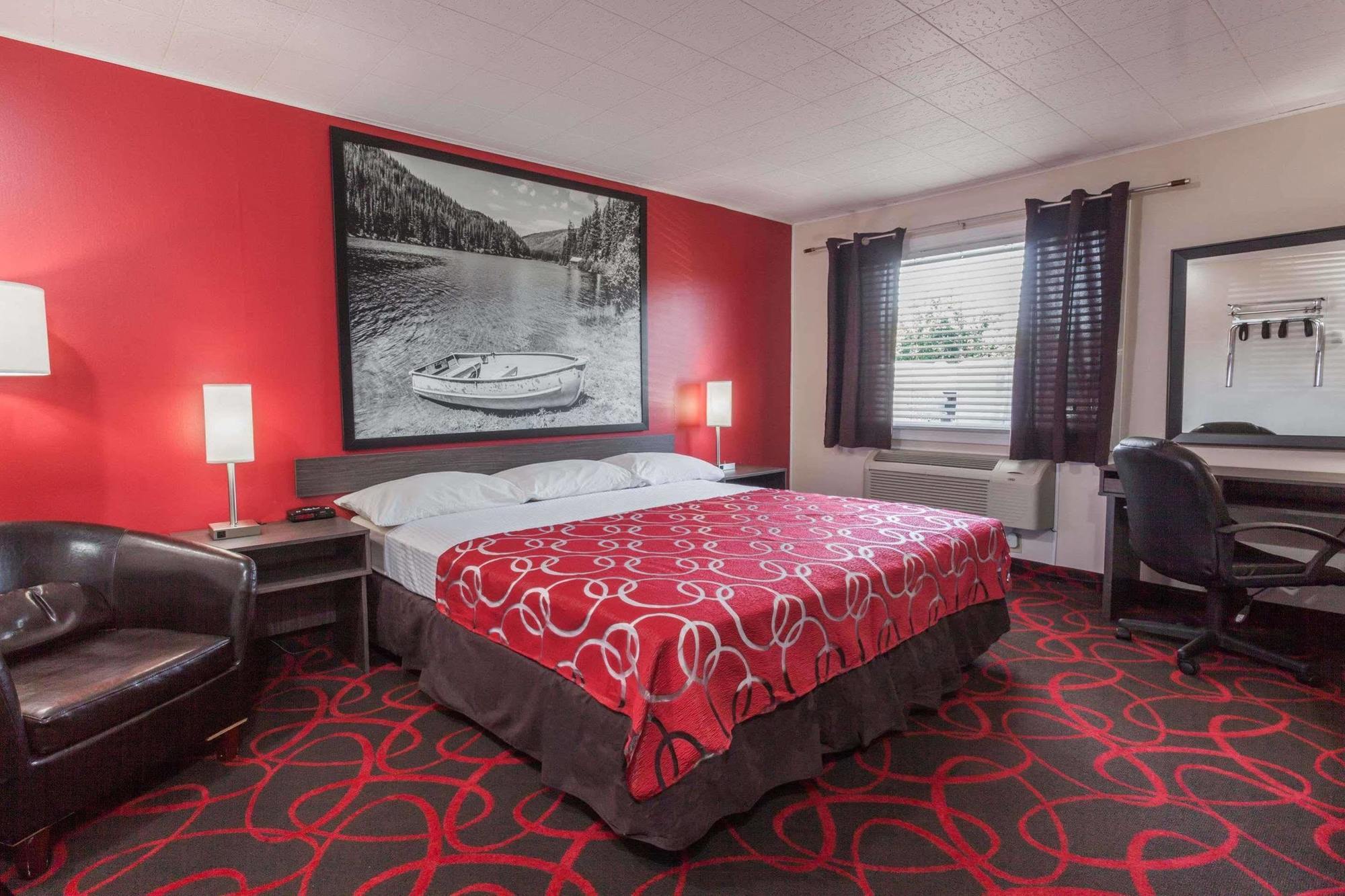 Super 8 By Wyndham Kirkland Lake Екстериор снимка